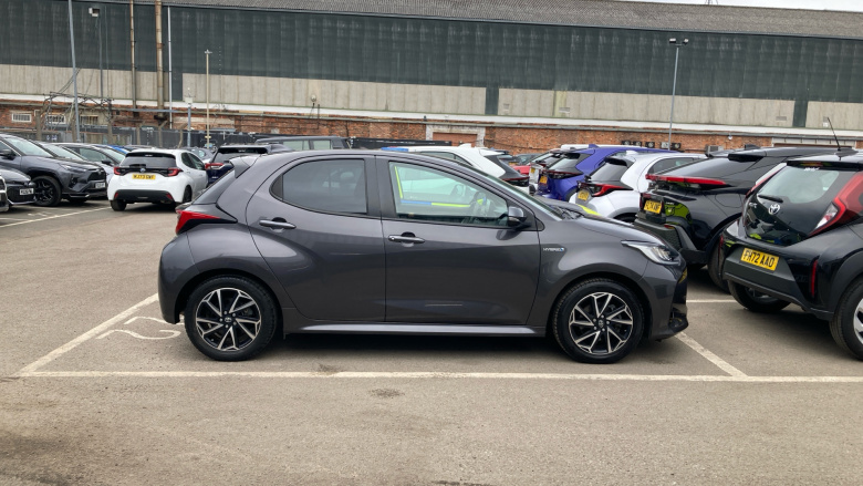 Toyota Yaris 1.5 Hybrid Design 5dr CVT Hybrid Hatchback